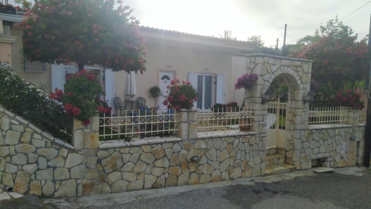 Summer Village House Popi Kanakades Bagian luar foto