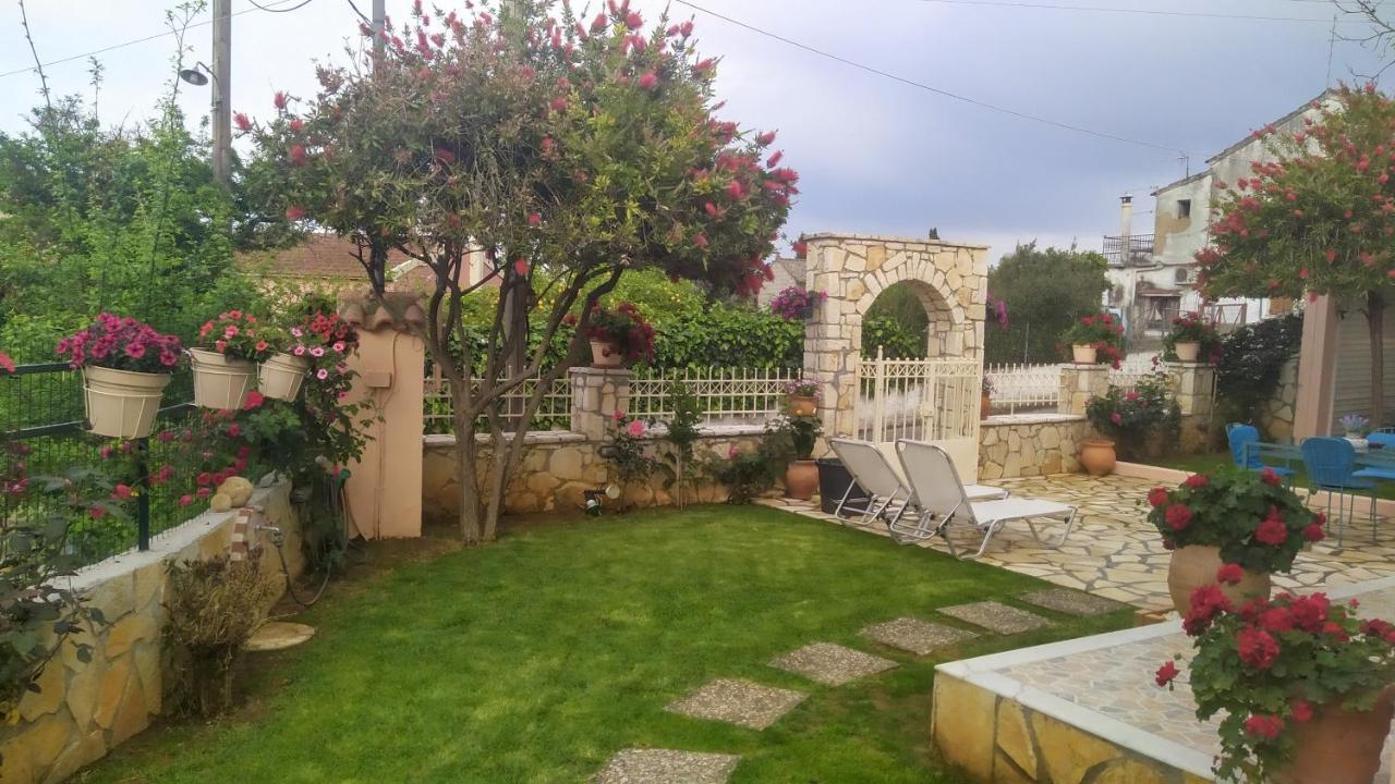Summer Village House Popi Kanakades Bagian luar foto